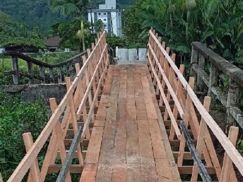 Ponte da Zanotti está liberada para passagem de pedestres e ciclistas
