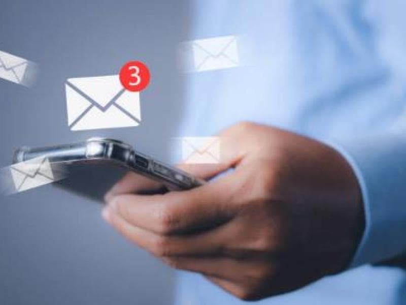 Prefeitura não envia oferta de programas/cursos por e-mail ou whatsapp