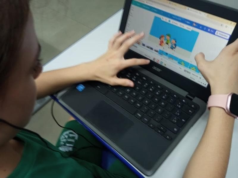 Projeto incentiva alunos a trabalhar textos com uso de tecnologia