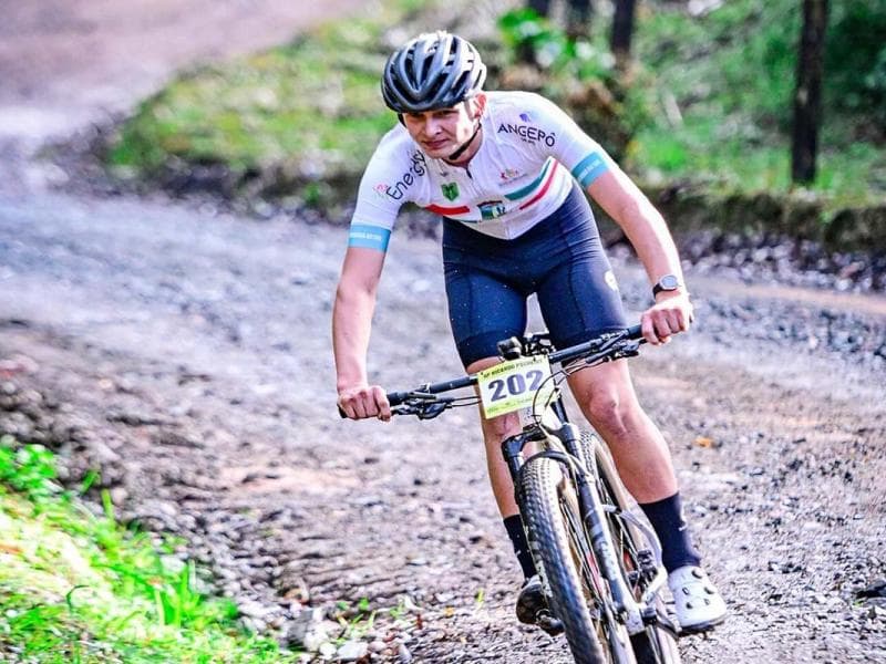 Ciclistas sobem ao pódio no Catarinense de Mountain Bike