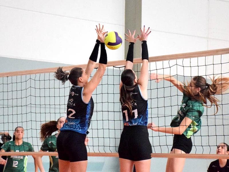 Times da casa ficam entre os melhores na Copa Jaraguá Vôlei Clube