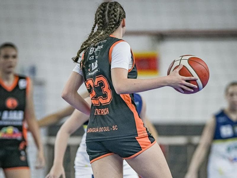 Jaraguaenses vão às finais do Estadual de Basquete Sub-20 Feminino