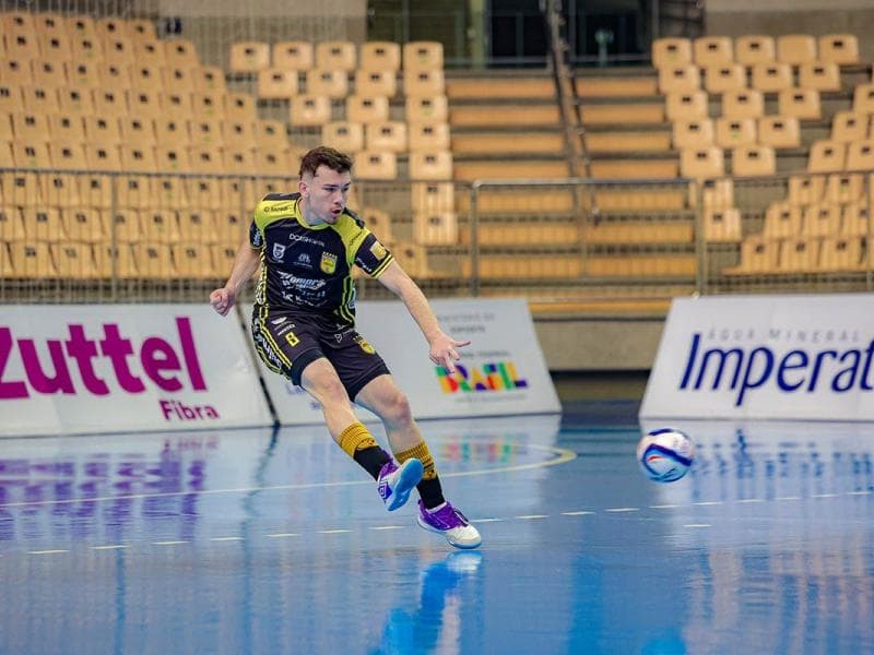Jaraguá Futsal segue invicto no Catarinense Sub-20