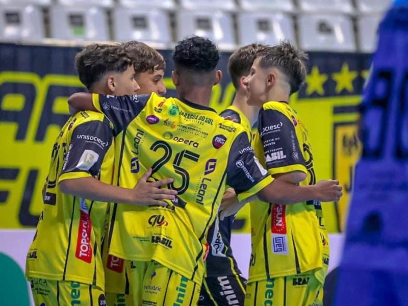 Jaraguá Futsal inicia fase semifinal do Catarinense Sub-15