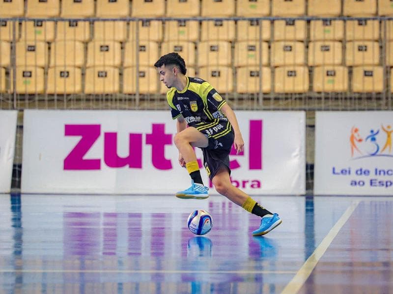 Jaraguá Futsal segue na liderança do Estadual Sub-20